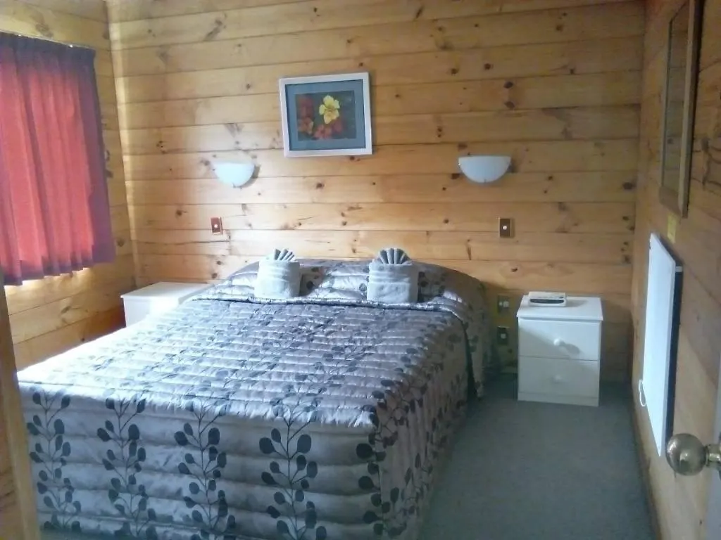 Cedarwood Lakeside Motel & Conference Venue Rotorua